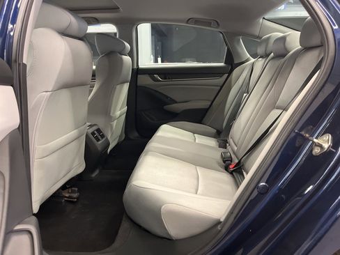 Used 2019 Honda Accord EX image 32