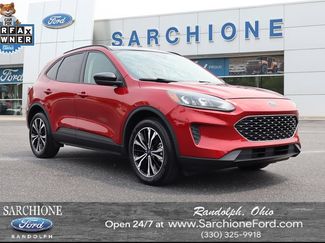 Used 2022 Ford Escape SE w/ SE Sport Appearance Package AWD/4WD video 1