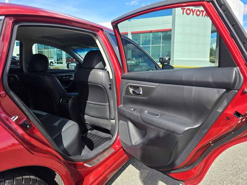 Used 2015 Nissan Altima 2.5 SL w/ Technology Package image 13