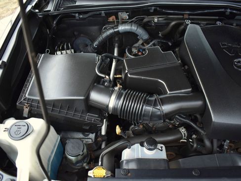 Used 2016 Toyota Tacoma SR5 image 44