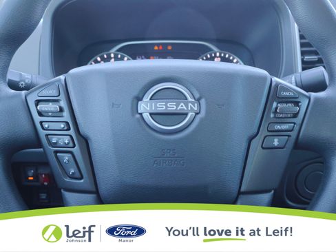 Used 2022 Nissan Frontier SV w/ Technology Package image 18