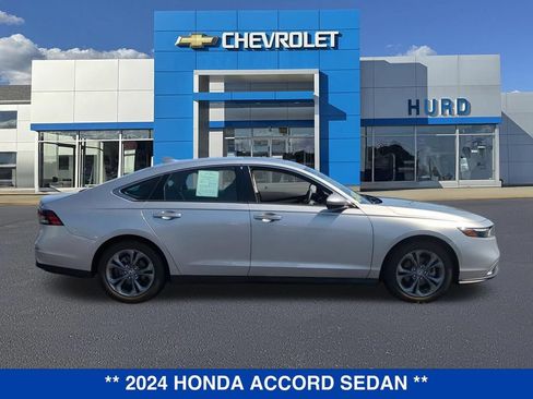 Used 2024 Honda Accord EX image 3
