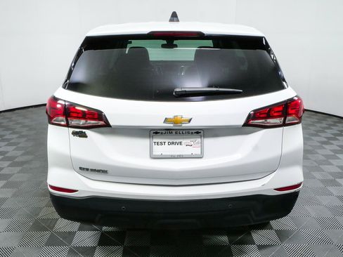 Certified 2024 Chevrolet Equinox LS w/ LS Convenience Package FWD image 26