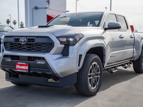 New 2026 Toyota Tacoma TRD Sport image 3