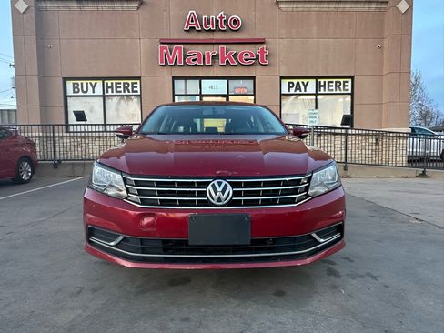 Used 2016 Volkswagen Passat 1.8T SE image 2