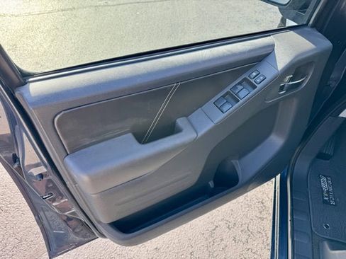 Used 2016 Nissan Frontier PRO-4X image 21