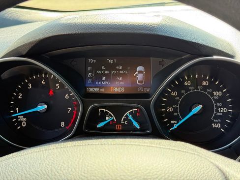 Used 2017 Ford Escape SE w/ Equipment Group 201A FWD image 36