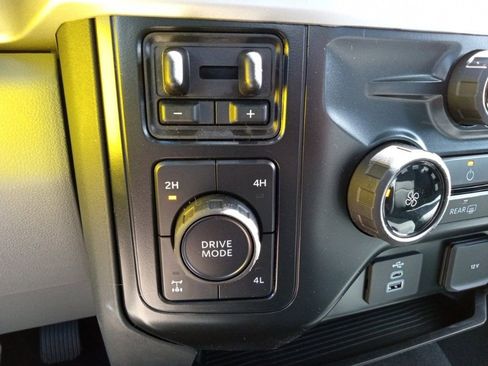 New 2026 Ford F250 XLT image 30