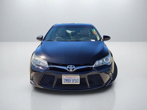 Used 2015 Toyota Camry XSE image 2