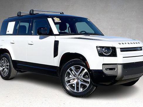 Used 2024 Land Rover Defender 110 X-Dynamic SE image 2