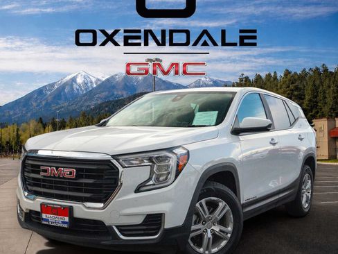 Used 2024 GMC Terrain SLE AWD/4WD image 1