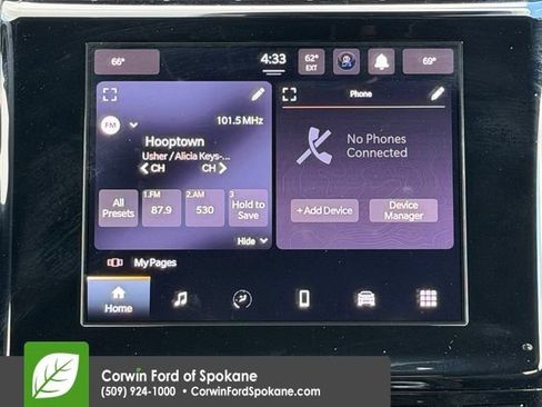 Used 2024 Jeep Grand Cherokee Laredo w/ Trailer Tow Package AWD/4WD image 27