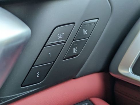 Used 2025 BMW X5 M Competition w/ Executive Package image 25