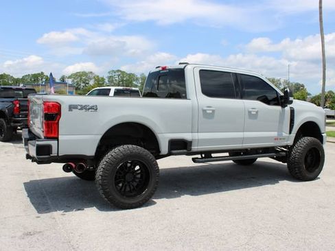 Used 2025 Ford F250 Lariat w/ Lariat Ultimate Package AWD/4WD image 10