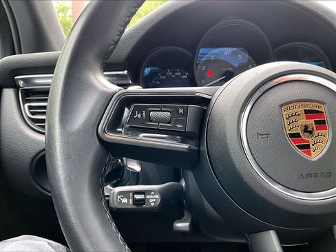 Certified 2023 Porsche Macan S AWD/4WD image 22
