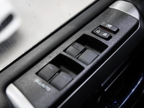 Used 2022 Toyota 4Runner Limited image 24