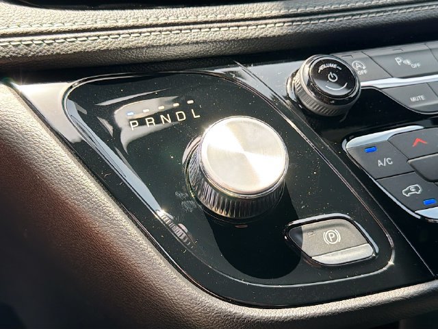 New 2027 Chrysler Pacifica Select FWD image 16