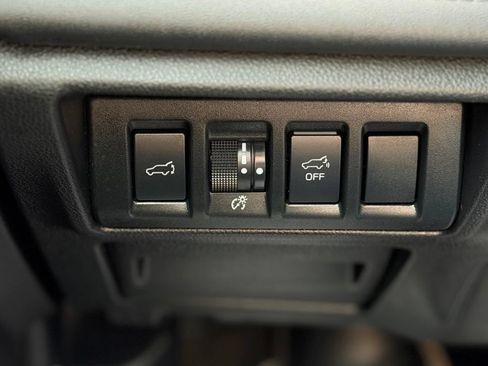 Used 2023 Subaru Outback Limited AWD/4WD image 23
