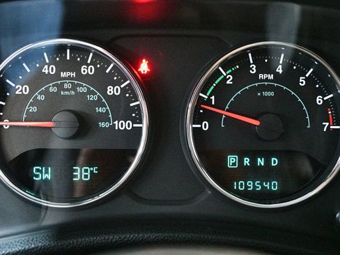 Used 2014 Jeep Wrangler Unlimited Sahara AWD/4WD image 16