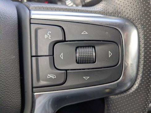 Used 2025 Chevrolet Blazer LT image 26