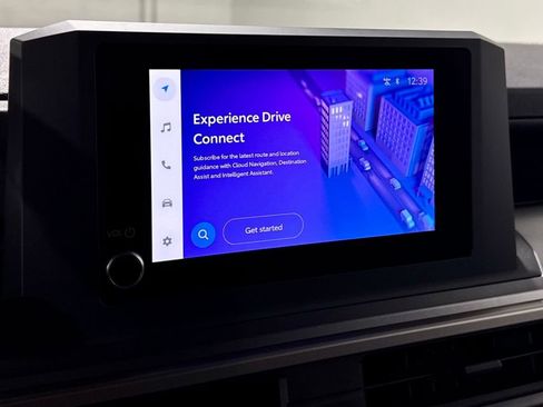 Used 2025 Toyota 4Runner SR5 image 4