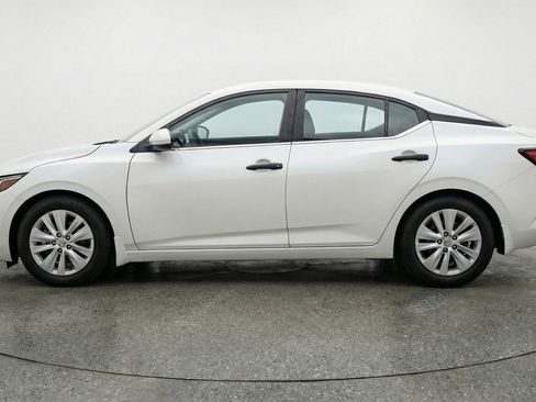 Used 2025 Nissan Sentra S image 5