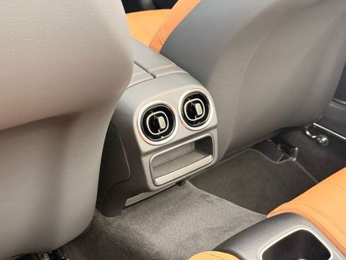 New 2026 Mercedes-Benz CLE 450 4MATIC Cabriolet image 18