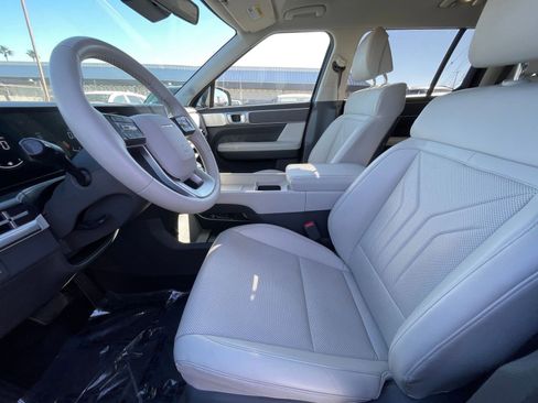 Used 2025 Hyundai Santa Fe SEL image 28