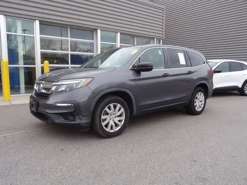 Used 2019 Honda Pilot LX image 2