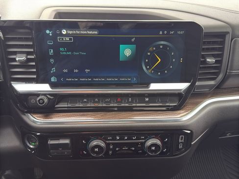 Used 2025 Chevrolet Silverado 1500 LT image 29