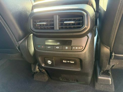 Used 2023 Honda Pilot TrailSport image 26