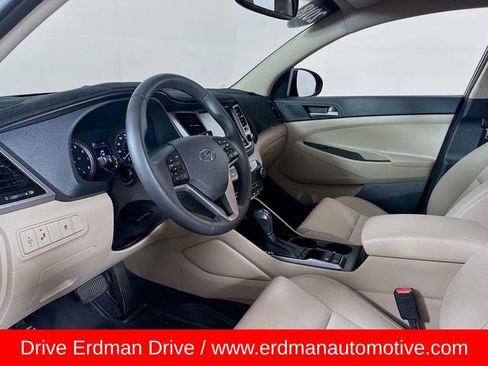 Used 2018 Hyundai Tucson Sport image 7