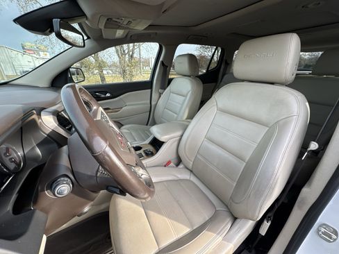 Used 2019 GMC Acadia Denali w/ Technology Package image 11