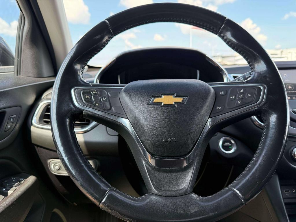 Used 2019 Chevrolet Equinox LT AWD/4WD image 15