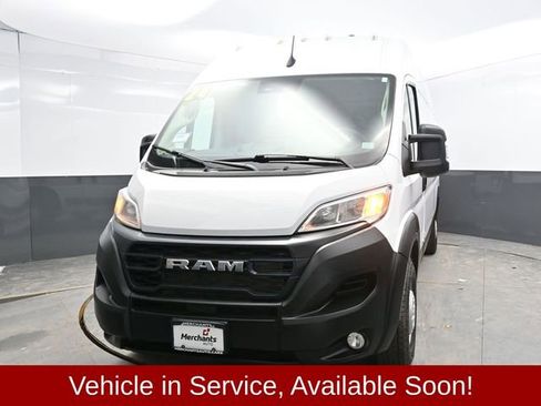 Used 2024 RAM ProMaster 2500 w/ Convenience Group image 2