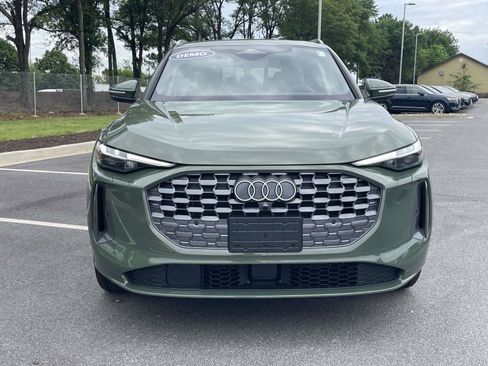 Used 2025 Audi Q5 Prestige AWD/4WD image 2