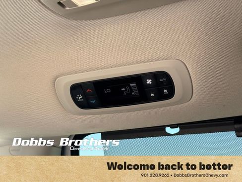 Used 2023 Chrysler Pacifica Touring-L FWD image 33