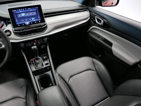 New 2025 Jeep Compass Limited image 16