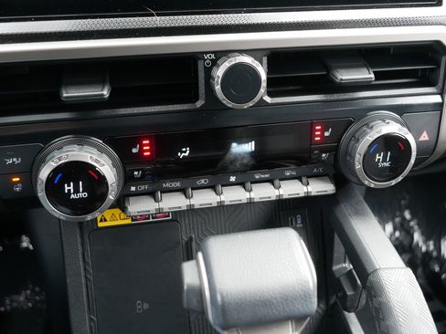 Used 2025 Toyota 4Runner Limited image 23