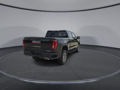 Used 2022 GMC Sierra 1500 AT4 w/ AT4 Premium Package AWD/4WD image 8