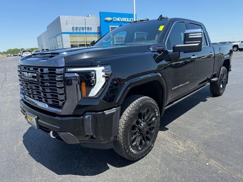 Used 2024 GMC Sierra 2500 Denali Ultimate AWD/4WD image 9