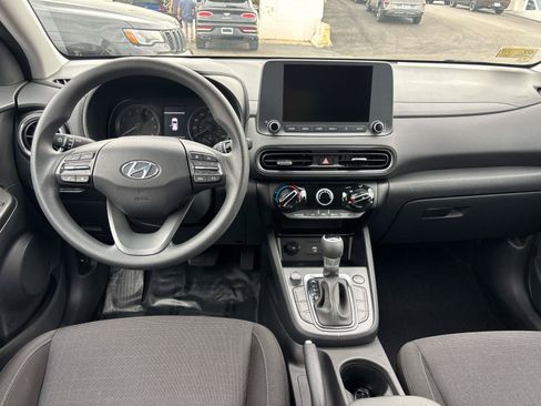 Certified 2023 Hyundai Kona SEL AWD/4WD image 9