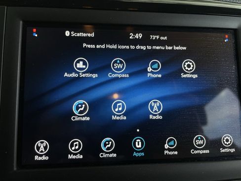 Used 2018 Chrysler Pacifica L image 37