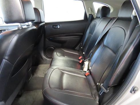 Used 2012 Nissan Rogue SL image 32