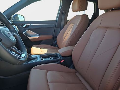 Used 2025 Audi Q3 2.0T Premium w/ Convenience Package image 18