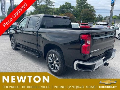 Used 2024 Chevrolet Silverado 1500 LT AWD/4WD image 39