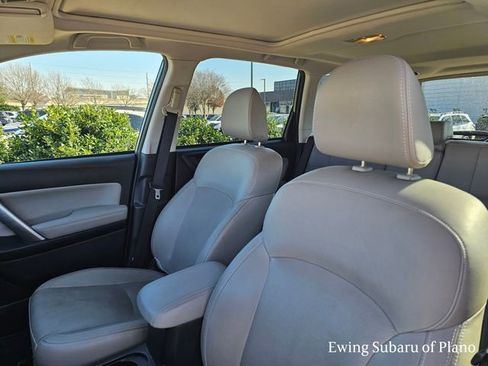 Used 2017 Subaru Forester 2.5i Limited w/ Popular Package #2 image 5