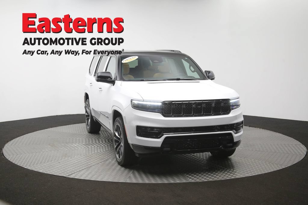 Used 2025 Jeep Grand Wagoneer Series III w/ Rear Seat Video Group 1 AWD/4WD image 57
