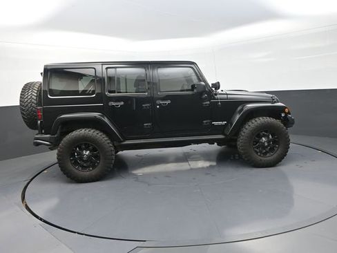 Used 2012 Jeep Wrangler Unlimited Rubicon AWD/4WD image 21