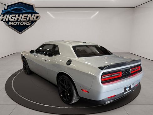 Used 2021 Dodge Challenger SXT w/ Blacktop Package RWD image 4